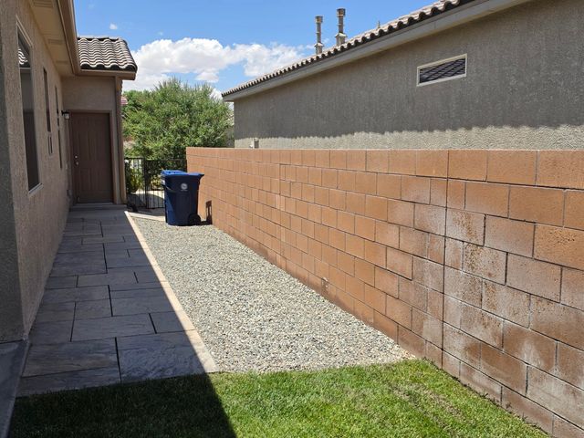 1765 W Valle Vista Road NW, Los Lunas, NM 87031