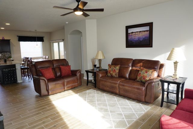 1765 W Valle Vista Road NW, Los Lunas, NM 87031