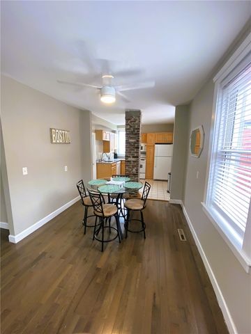 3 Bull Street 2, Newport, RI 02840