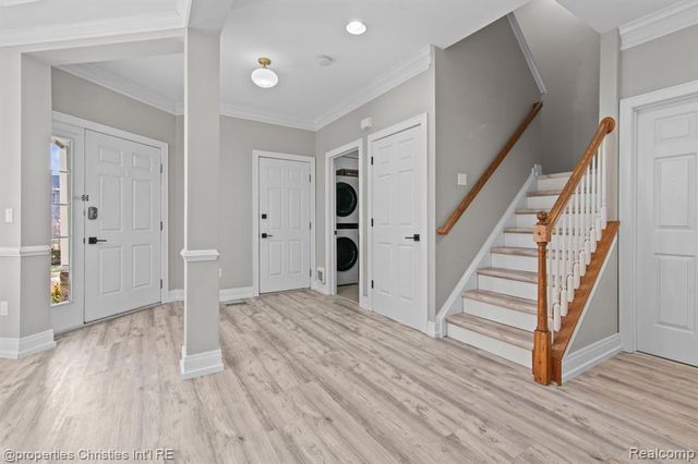 26328 Fieldstone Drive, Novi, MI 48374