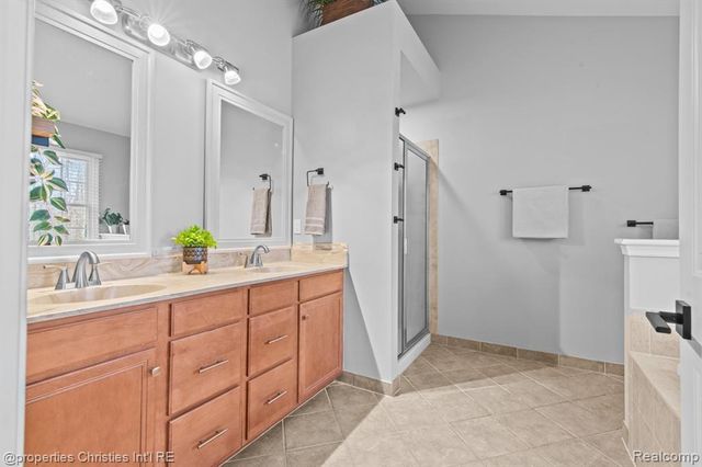 26328 Fieldstone Drive, Novi, MI 48374