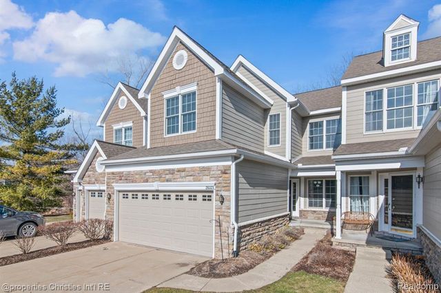26328 Fieldstone Drive, Novi, MI 48374