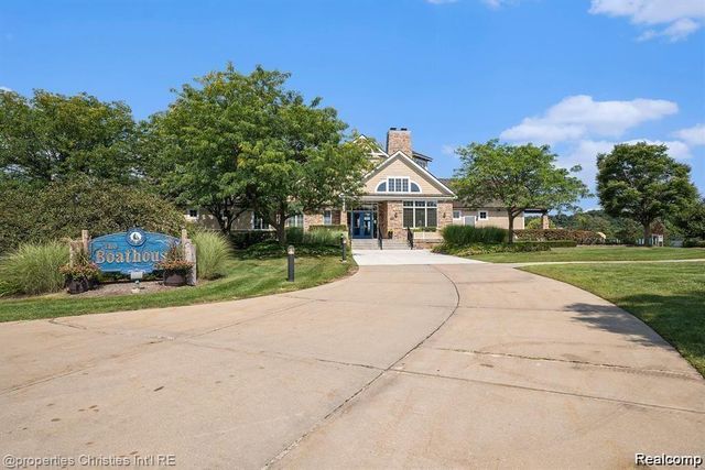 26328 Fieldstone Drive, Novi, MI 48374