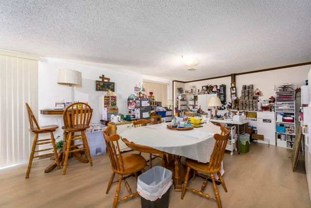 1120 N Hazelwood Ln, Wichita, KS 67212