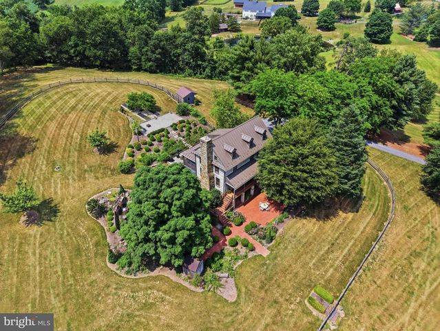 3646 MEADOW VIEW RD, Manheim, PA 17545
