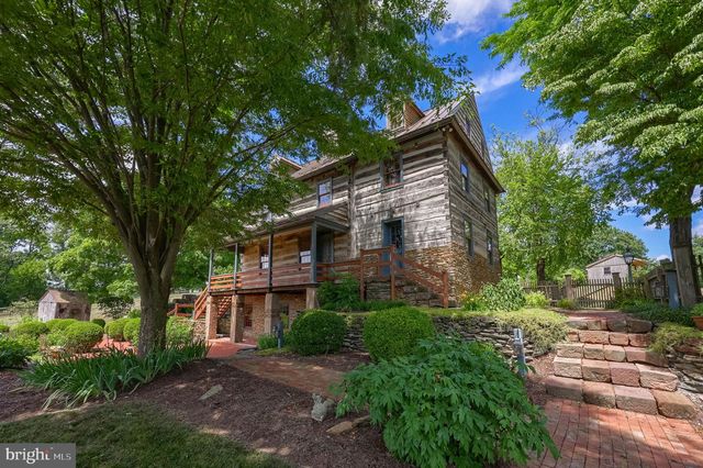 3646 MEADOW VIEW RD, Manheim, PA 17545