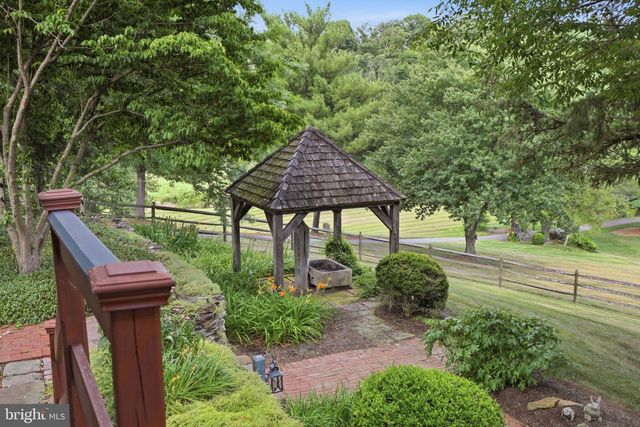3646 MEADOW VIEW RD, Manheim, PA 17545