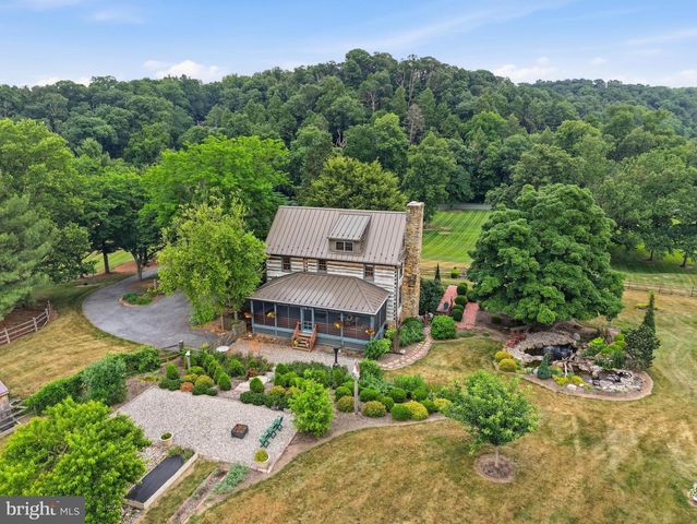 3646 MEADOW VIEW RD, Manheim, PA 17545