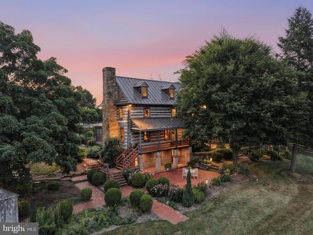 3646 MEADOW VIEW RD, Manheim, PA 17545