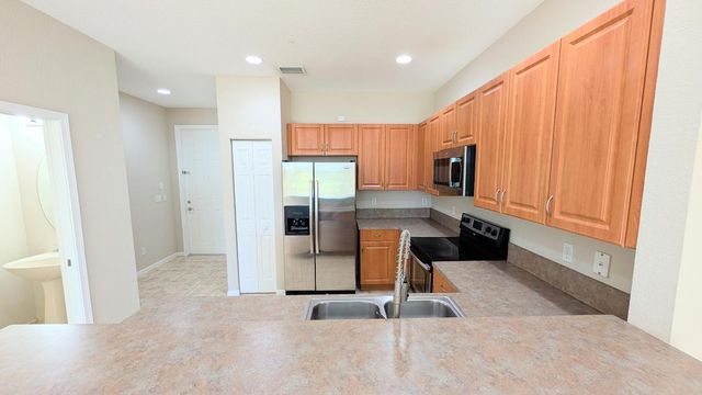 1416 NW 34th Way, Lauderhill, FL 33311