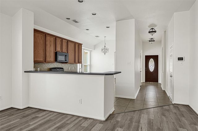 12915 Palm Leaf Court, Houston, TX 77044