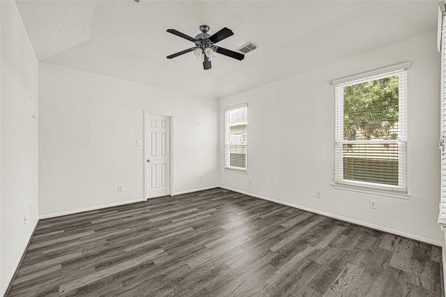 12915 Palm Leaf Court, Houston, TX 77044