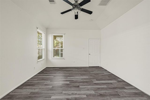 12915 Palm Leaf Court, Houston, TX 77044