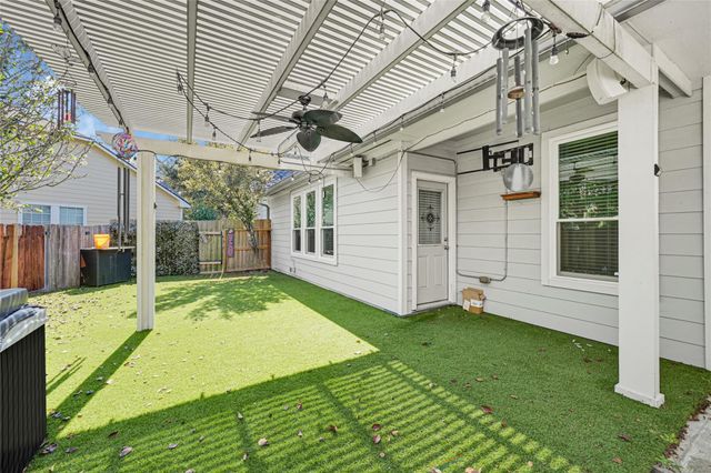 12915 Palm Leaf Court, Houston, TX 77044