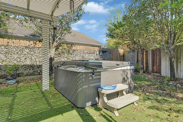 12915 Palm Leaf Court, Houston, TX 77044