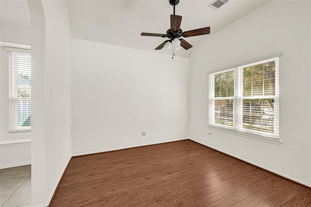 12915 Palm Leaf Court, Houston, TX 77044