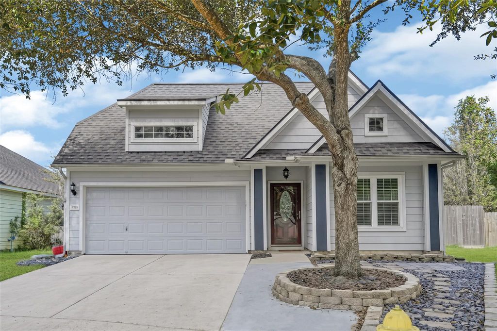 12915 Palm Leaf Court, Houston, TX 77044