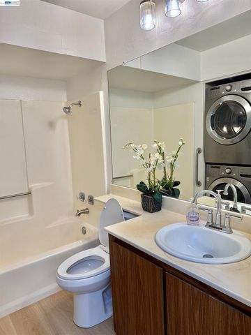 2400 Horizon Ln 147, Antioch, CA 94509