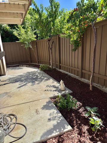 2400 Horizon Ln 147, Antioch, CA 94509