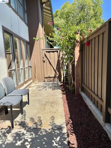 2400 Horizon Ln 147, Antioch, CA 94509