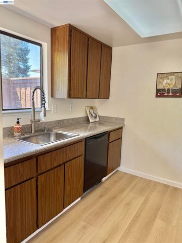 2400 Horizon Ln 147, Antioch, CA 94509