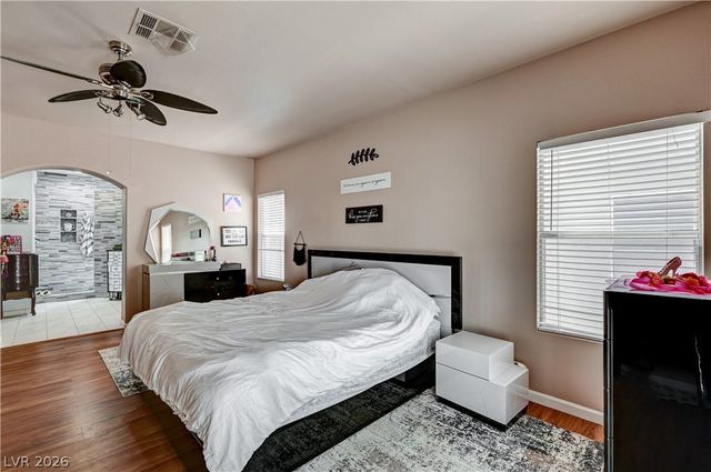 3910 Crooked Oak Street, North Las Vegas, NV 89032