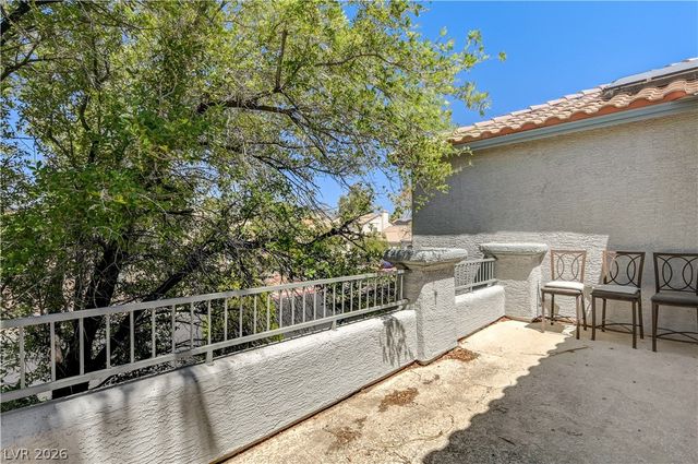 3910 Crooked Oak Street, North Las Vegas, NV 89032