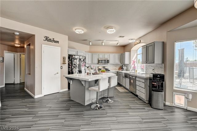 3910 Crooked Oak Street, North Las Vegas, NV 89032
