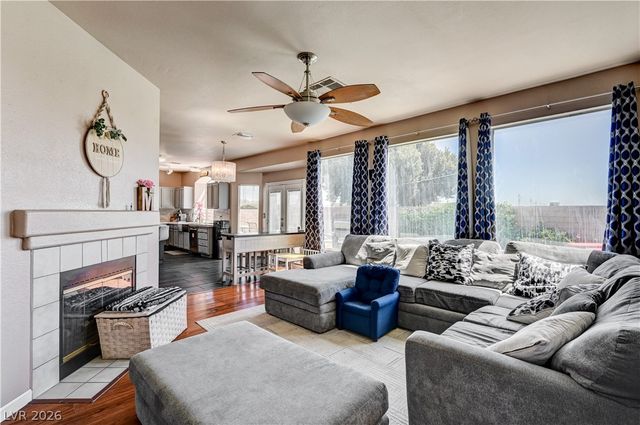 3910 Crooked Oak Street, North Las Vegas, NV 89032