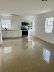 1935 Marseille Dr 3, Miami Beach, FL 33141