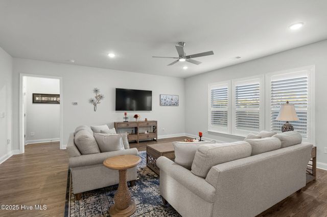 139 Eagle Claw Drive, Calabash, NC 28467