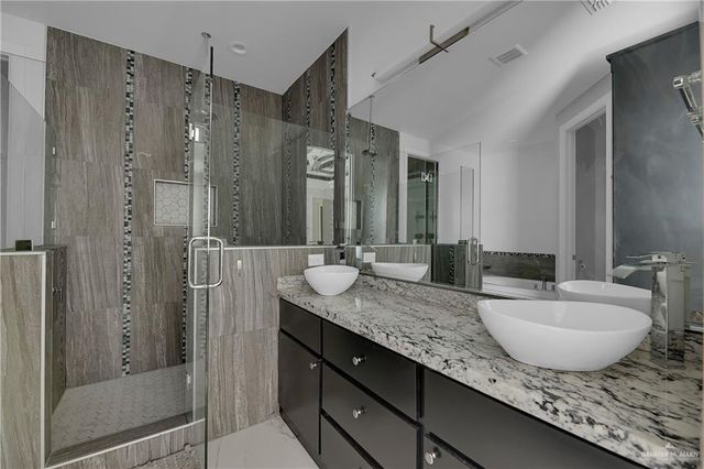 1102 W Pear Avenue, Pharr, TX 78577