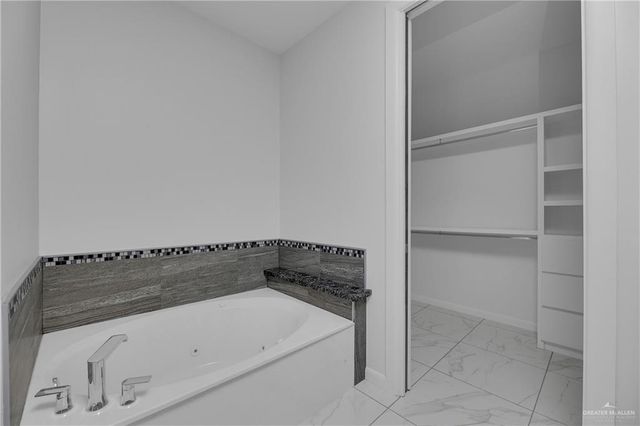 1102 W Pear Avenue, Pharr, TX 78577