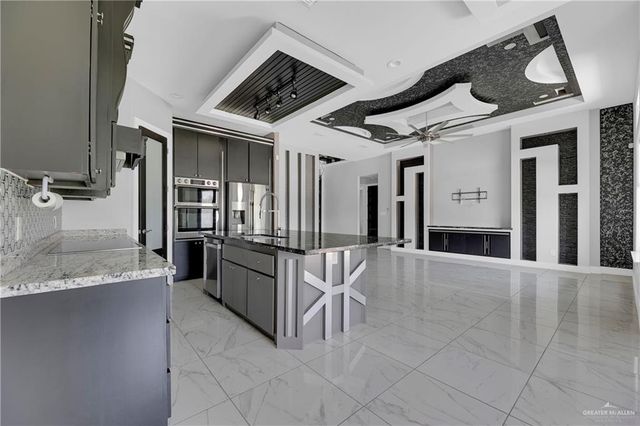 1102 W Pear Avenue, Pharr, TX 78577