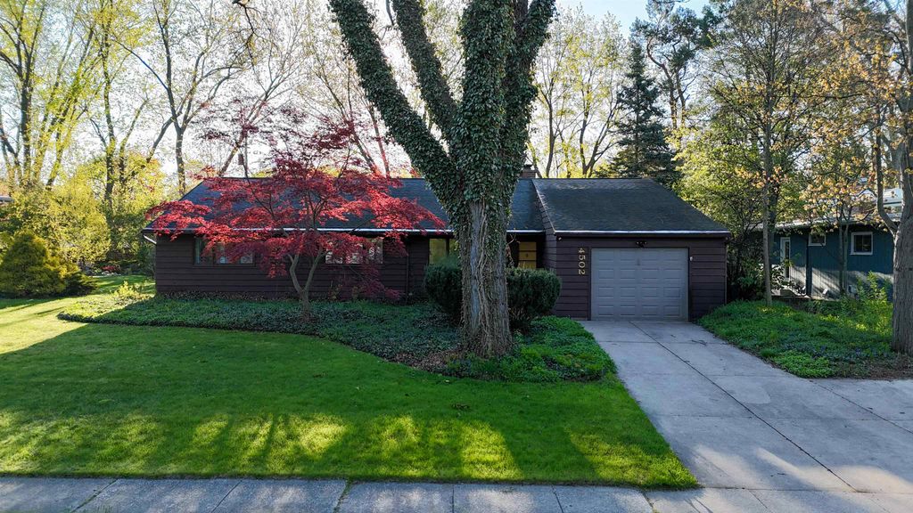 4502 Concord Street, Midland, MI 48642