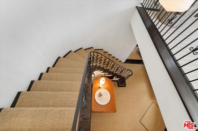 329 S Roxbury Drive, Beverly Hills, CA 90212