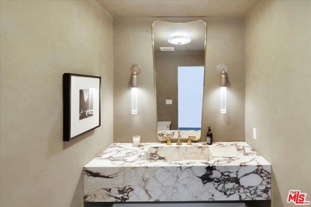 329 S Roxbury Drive, Beverly Hills, CA 90212