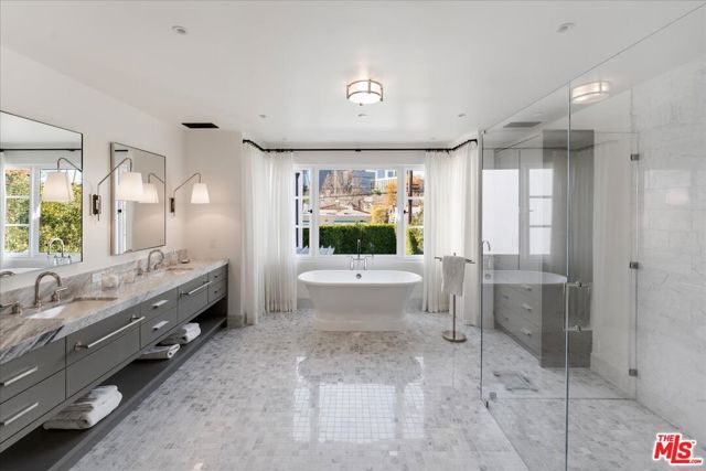 329 S Roxbury Drive, Beverly Hills, CA 90212