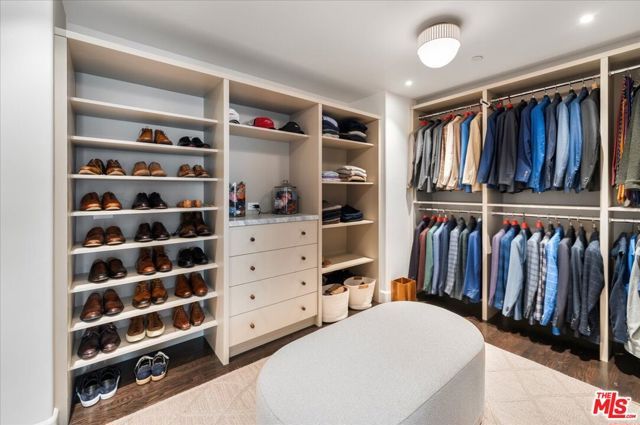 329 S Roxbury Drive, Beverly Hills, CA 90212