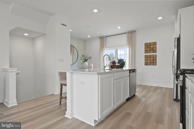 118 WASHINGTON ST N, Hammonton, NJ 08037