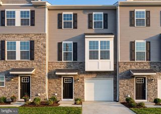 118 WASHINGTON ST N, Hammonton, NJ 08037
