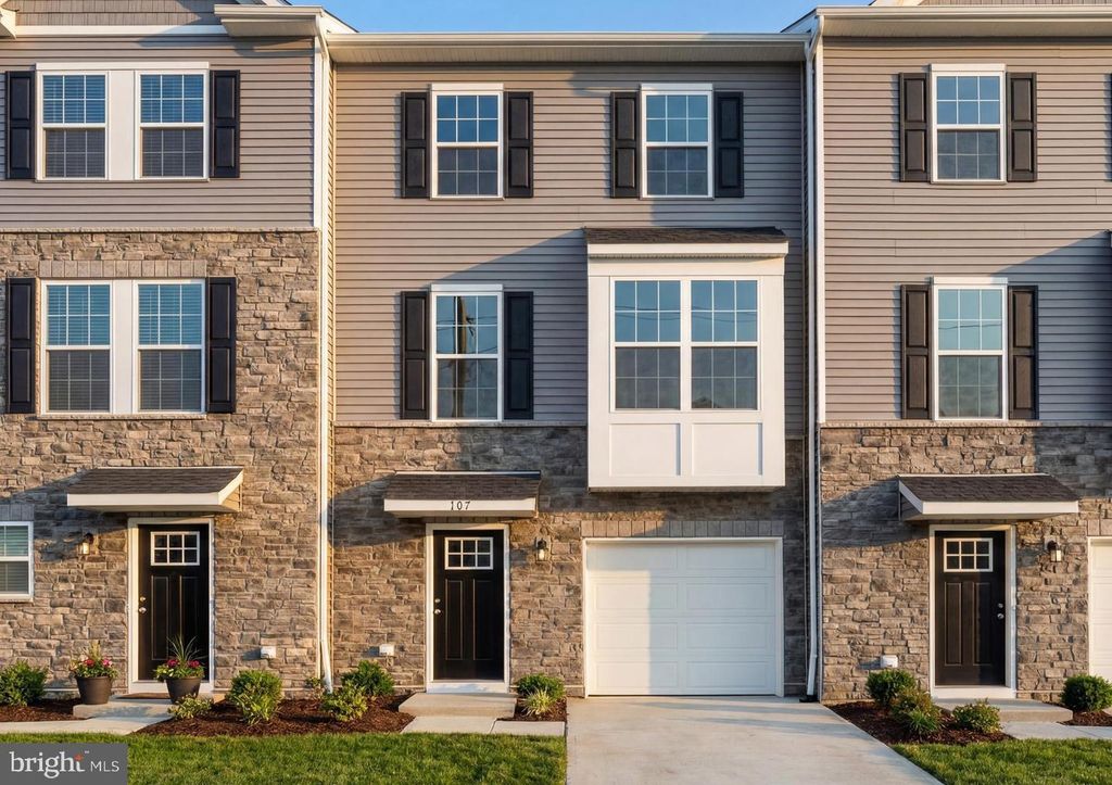 118 WASHINGTON ST N, Hammonton, NJ 08037