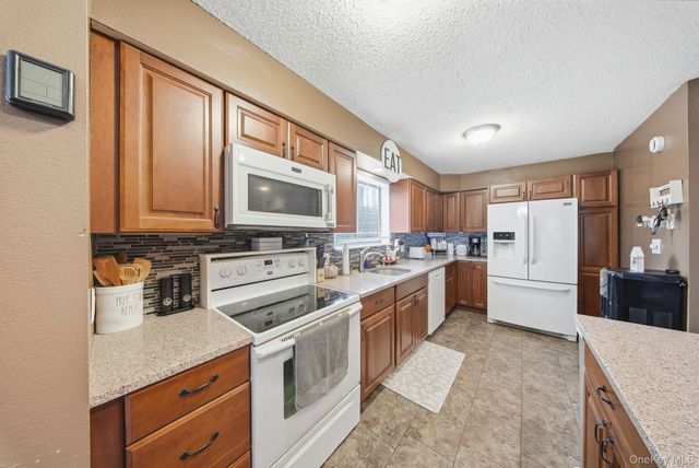 30 Edelweiss Drive, Woodridge, NY 12789