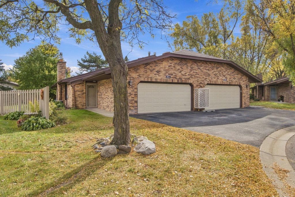 974 Yuma Lane N, Plymouth, MN 55447 — photo 4