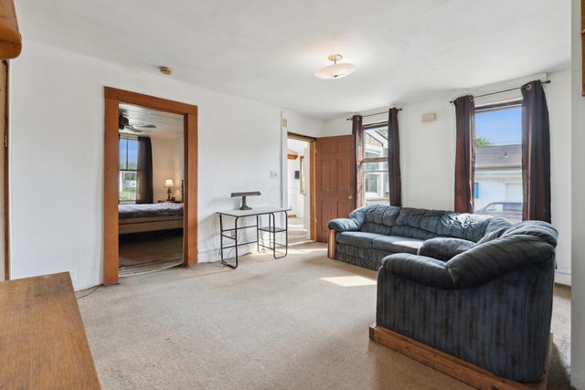 9 S 11th Street, Newark, OH 43055