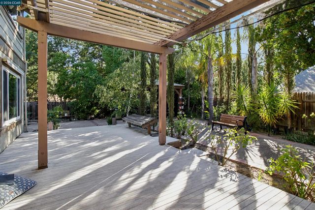 2409 Lavender Dr, Walnut Creek, CA 94596