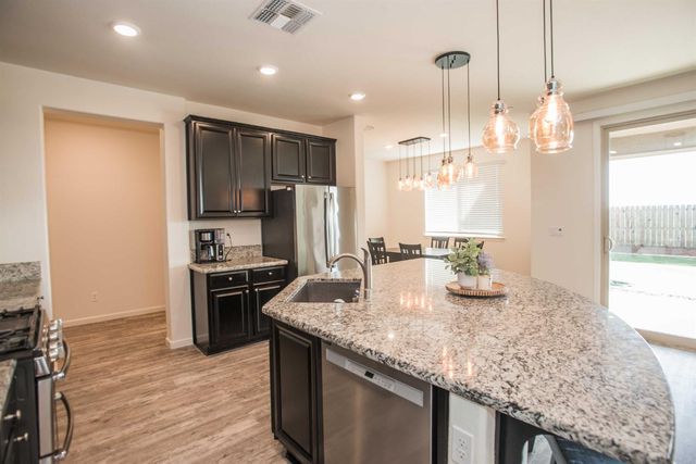 12528 Farlen Cir, Rancho Cordova, CA 95742