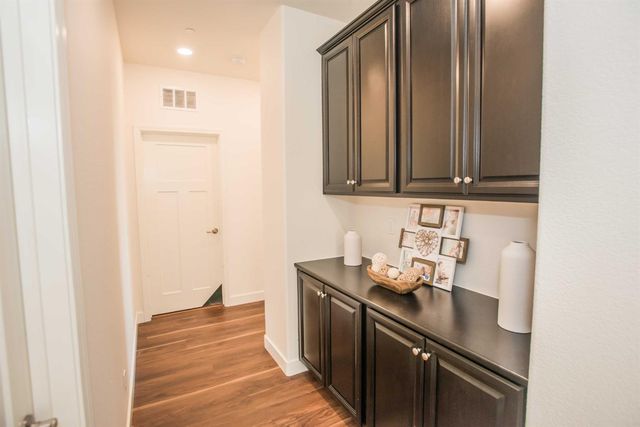 12528 Farlen Cir, Rancho Cordova, CA 95742