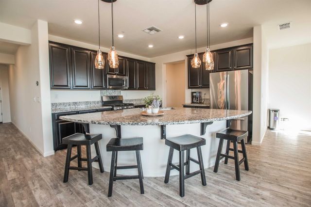 12528 Farlen Cir, Rancho Cordova, CA 95742