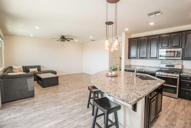 12528 Farlen Cir, Rancho Cordova, CA 95742